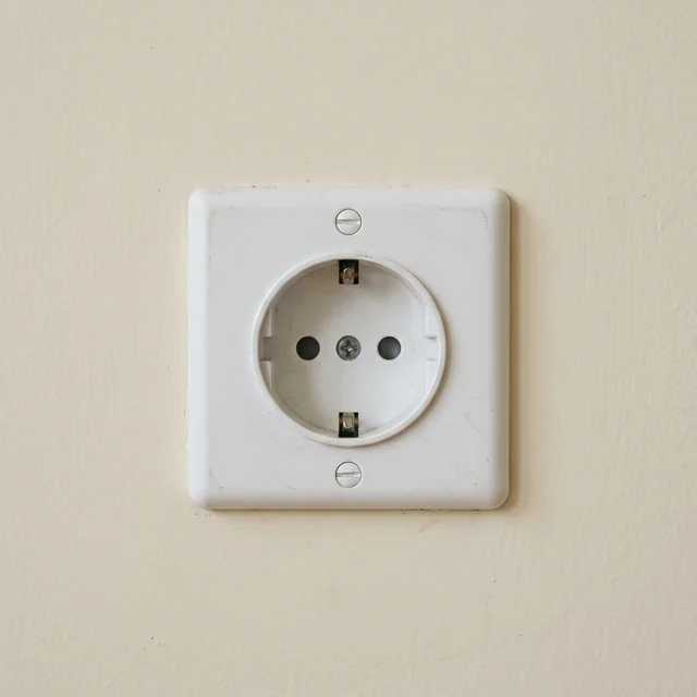 power outlet (콘센트)